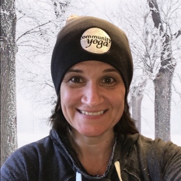 Meet your Posher, Rosie the Corgi - Picture 3 of 10